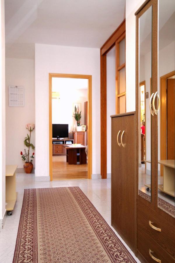 Seaside Apartments With A Swimming Pool Kneza, Korcula - 9269 Račišće Εξωτερικό φωτογραφία